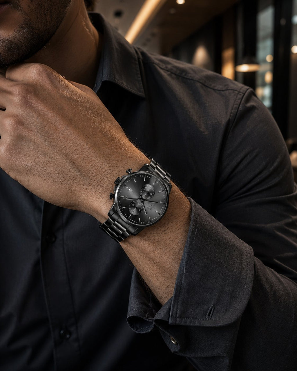 Reloj New Concept EclipseX en muñeca hombre camisa oscura lifestyle