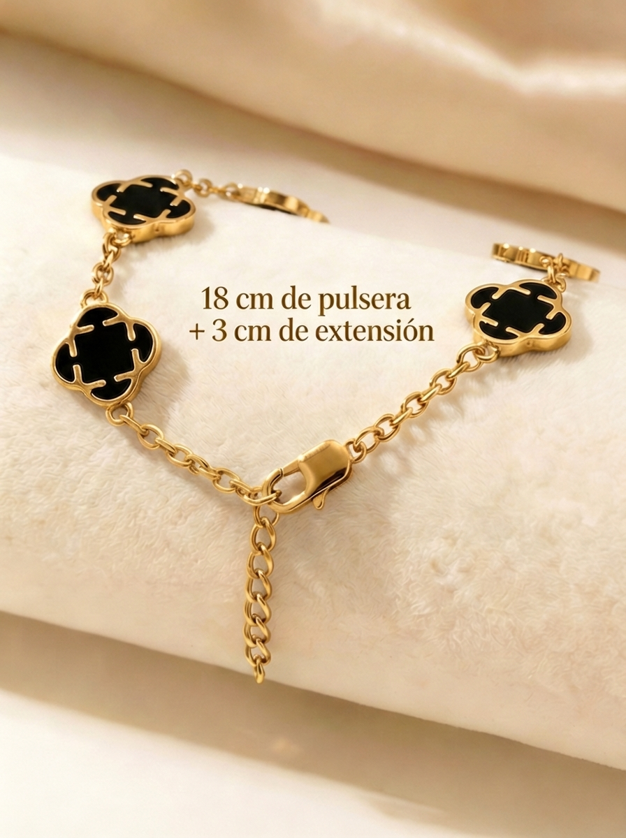 Detalle tréboles esmalte negro pulsera acero dorado New Concept Noir Luck