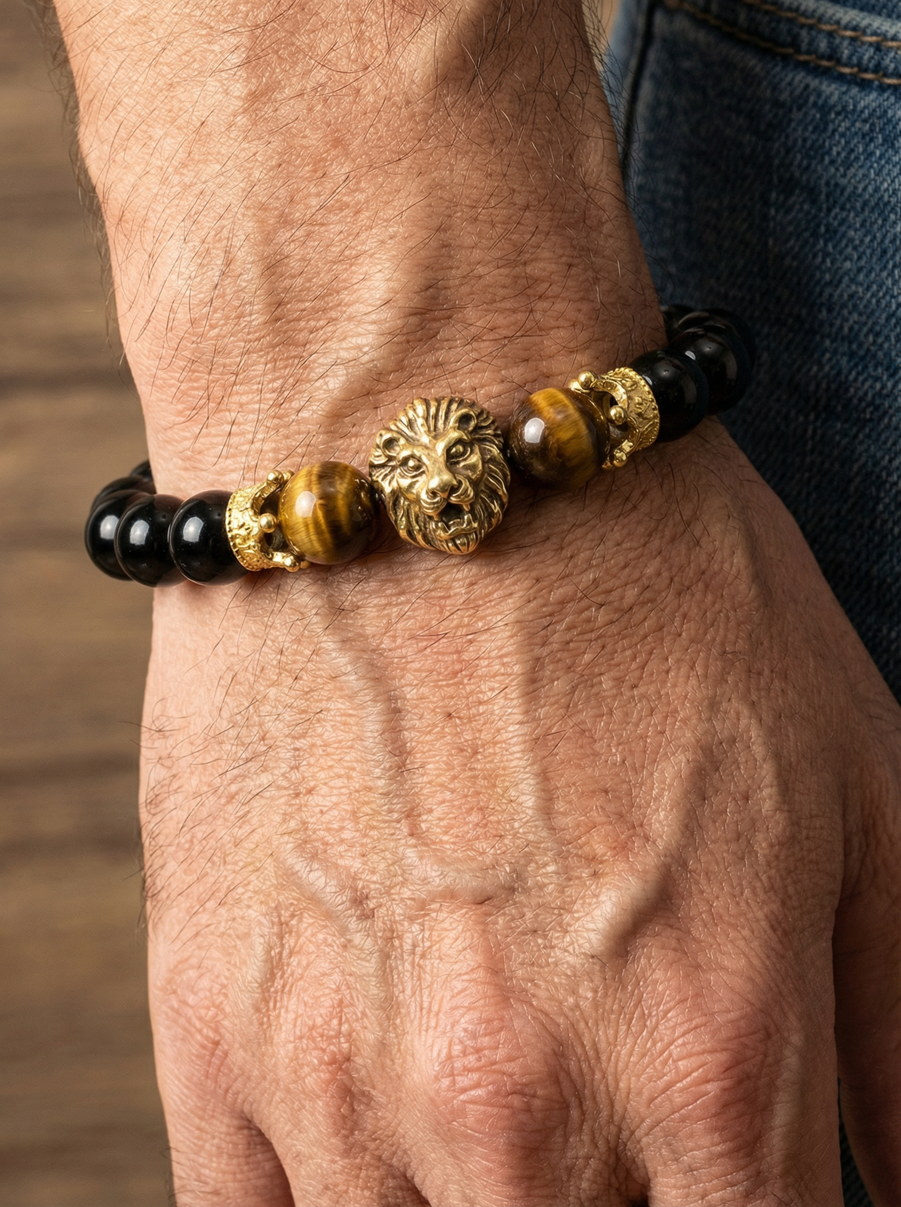 Pulsera Golden Lion lifestyle muñeca hombre piedras naturales New Concept Chile